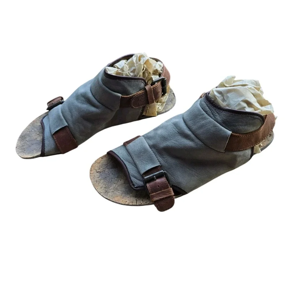 Fly London Sandal Womens Sz 41 Flat Heel Cork Insole Back Strap Gray Tan Leather